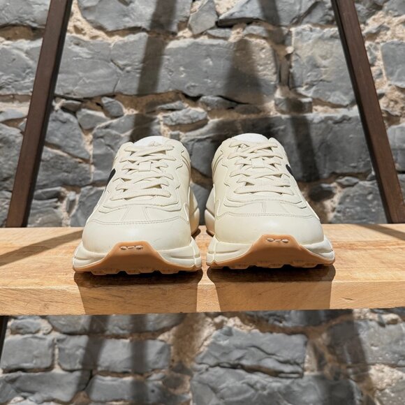 Gucci X Disney Rhyton Ivory Chunky Sneakers - Picture 4 of 16